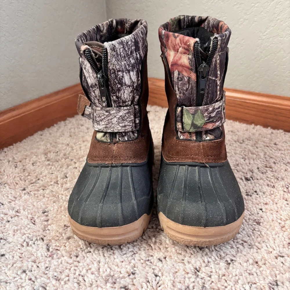 Ozark Trail boys Winter snow and rain weather boots camouflage boys 11